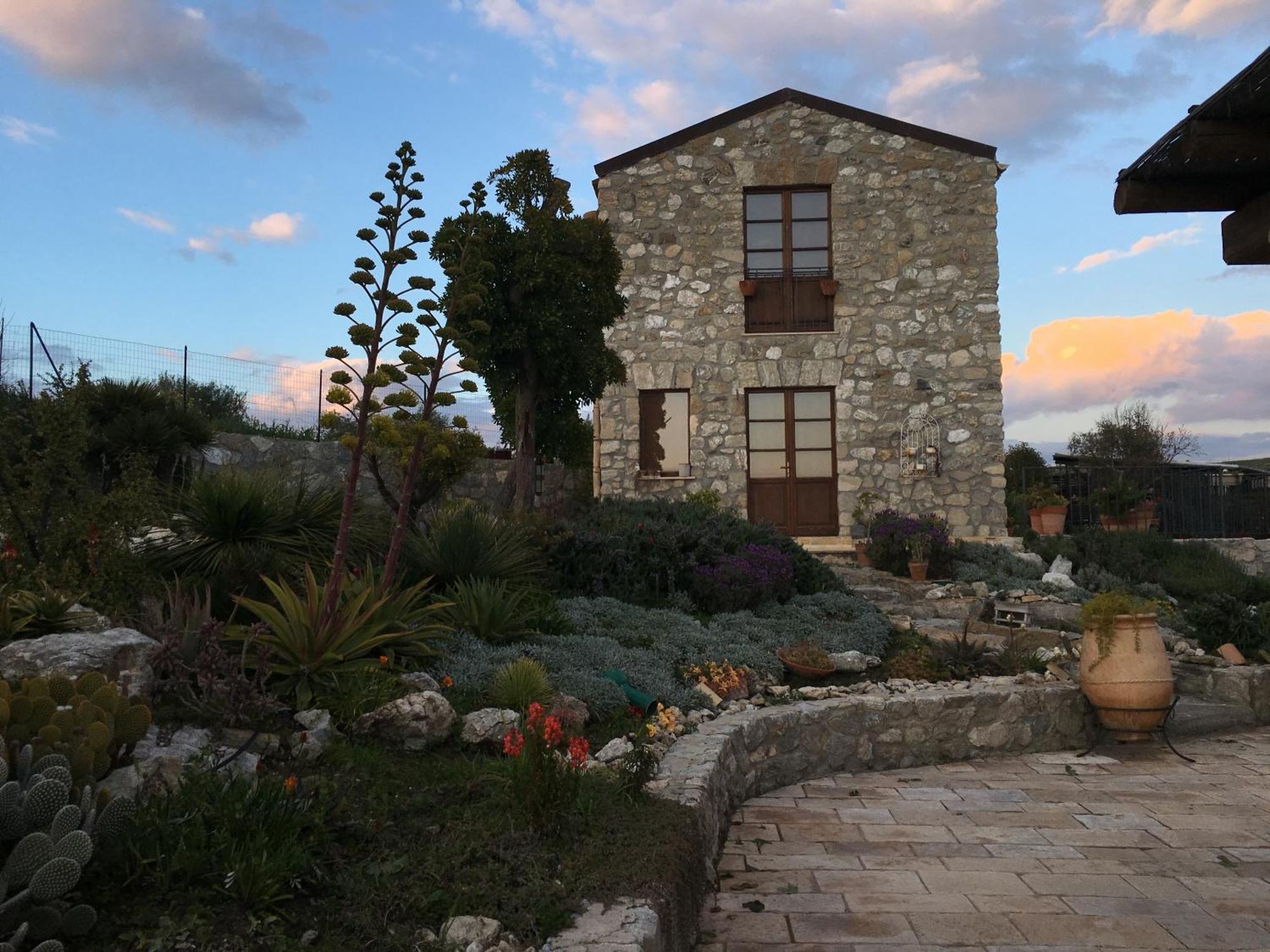 Casa Balata Farm House Реальмонте Экстерьер фото